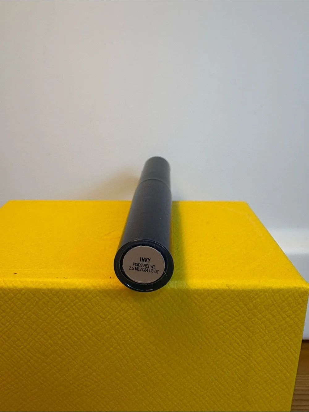 MAC Cosmetics VINTAGE Liquidlast Liner in INKY